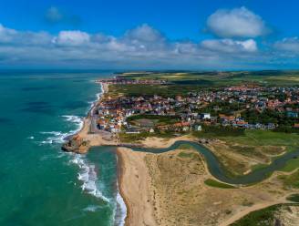 Tiener vindt voor miljoenen euro’s cocaïne tijdens strandwandeling met haar ouders