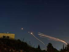 In Iraanse aanvalsgolf moeten Israëli's vertrouwen op vliegtuigen en hun Iron Dome