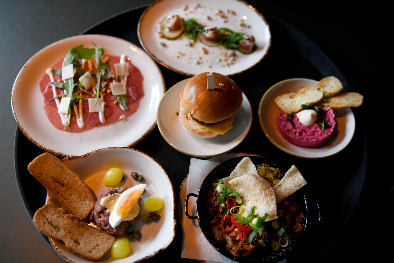 bij-dit-nieuwe-restaurant-in-almelo-kun-je-onbeperkt-eten-n-drinken