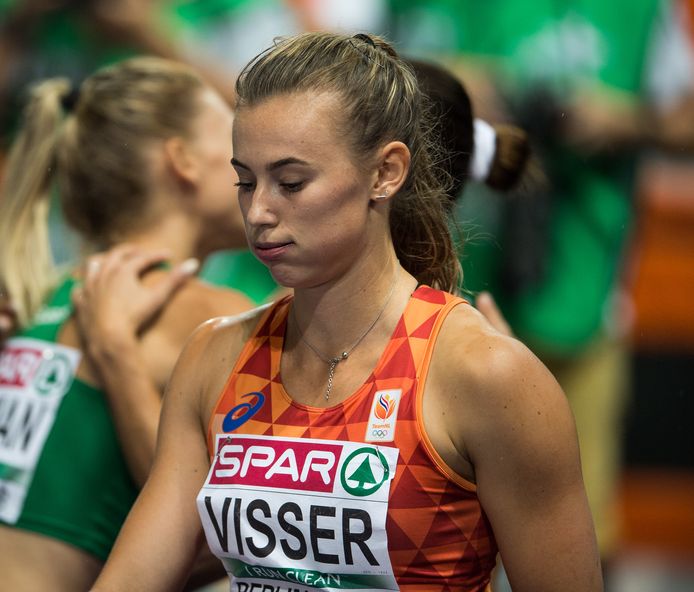 Nadine Visser baalt na haar vierde plaats op de 100 meter horden op het EK atletiek in Berlijn.