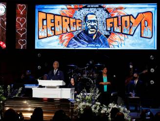 Dominee Al Sharpton tijdens herdenkingsdienst George Floyd: “Jullie drukken een knie in onze nek”