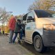 Door de jacht op terroristen en fout geld kunnen ook de brave vrijwilligers hun geld nergens kwijt