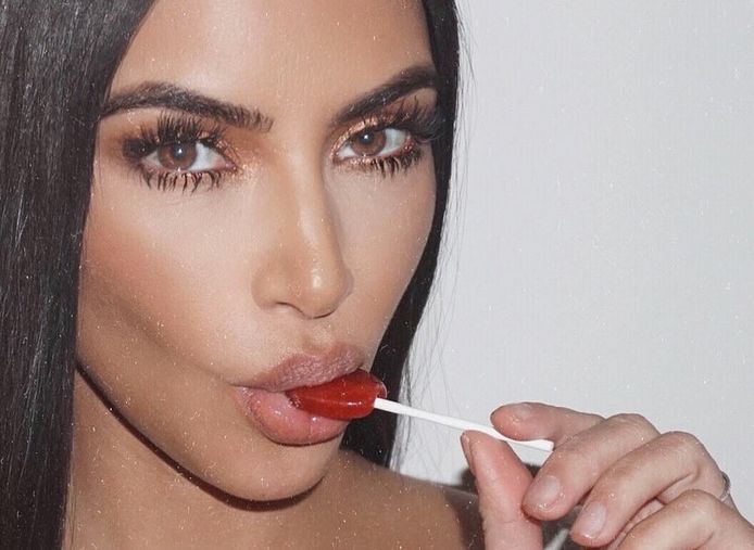 Kim Kardashian promoot gevaarlijke snoepjes.