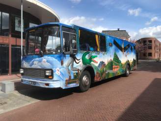 Bus van Stroat Ensemble bestaat 50 jaar: 'Bij een miljoen kilometers krijgen we een speldje van DAF’