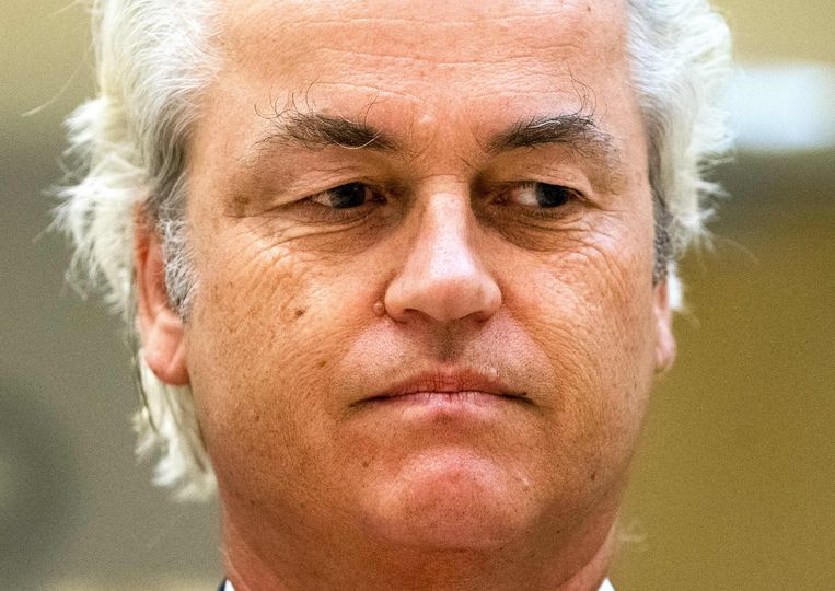 De extreemrechtse Nederlandse politicus Geert Wilders gaat naar Londen om de vrijlating van de Britse anti-islamactivist Tommy Robinson te eisen.  Beeld AFP