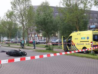 Eén persoon naar ziekenhuis vervoerd naar ongeval tussen auto en scooter op Jazzboulevard
