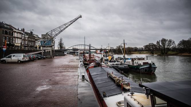 Rijnkade anderhalve week op de schop voor bodemonderzoek