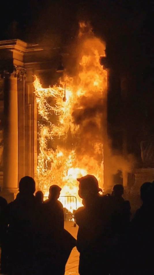 Brand in het stadhuis van Bordeaux.