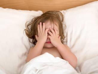 Ja, je kan zelfs je baby leren slapen, zeggen deze slaapexperts: “Maar gewoon laten wenen zal ik nooit aanraden”