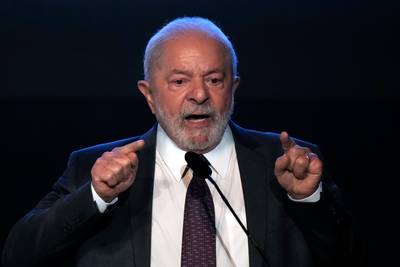 Lula limoge le chef de l'armée après les attaques contre des centres du pouvoir