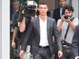 Honderden Juve-fans juichen Ronaldo toe voor medische keuring