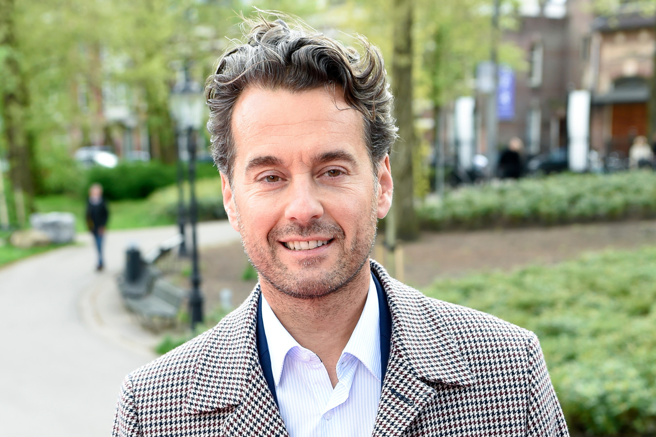Presentator Rik van de Westelaken.