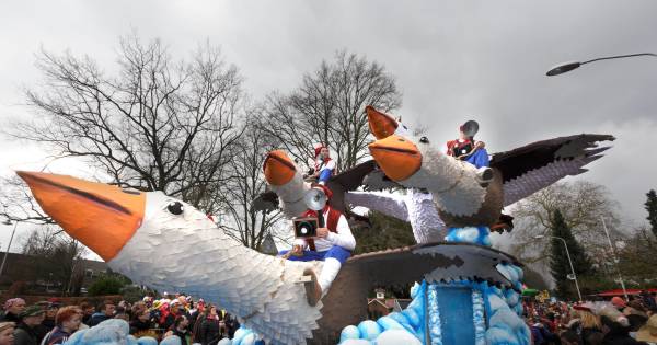 Rozenmaondag Beek ‘gewoon’ om twee uur van start