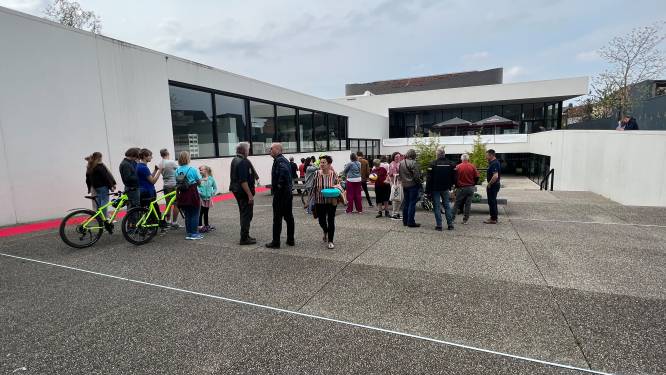 Hele week lang tentoonstelling met foto’s van werken van Ensor en beelden van de kunstenaar zelf