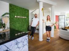 Angèle en Wouter zetten hun hippe woning in de stad te koop om op zoek te gaan naar rust en ruimte