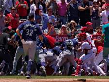 MLB slaat terug: knokkende honkballers krijgen fikse schorsing 