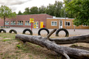 Het schoolgebouw van Vrijeschool Lelystad aan de Maasstraat, waar voorheen basisschool De Fontein zat.