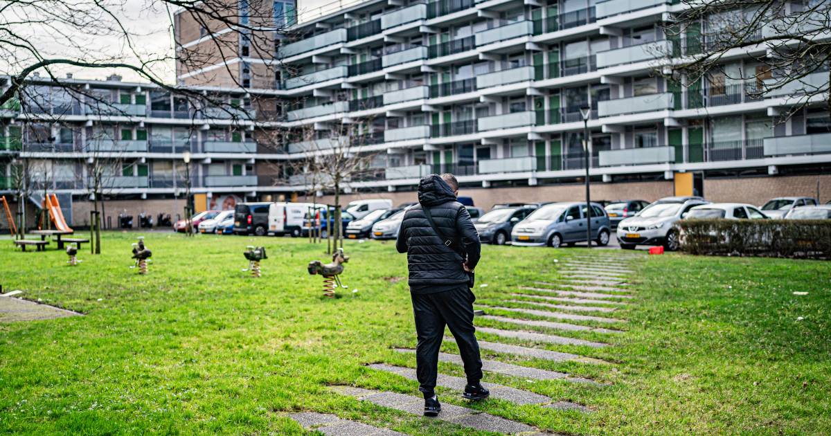 Bewoners de dupe van ruzie over hoge energierekening: ‘We horen bijna niets’ | Rotterdam