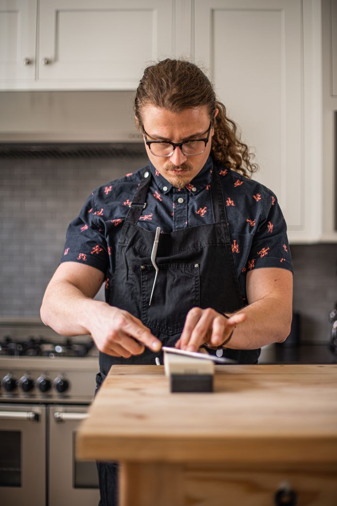 Populaire TikTokchef Joshua viel 45 kilo af ‘Ik kreeg een gezondere