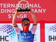 Mark Cavendish verslaat Jasper Philipsen in de sprint in Abu Dhabi
