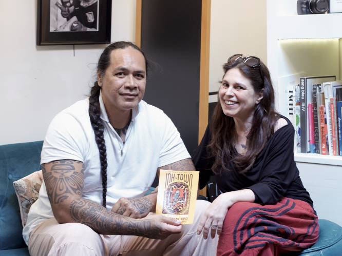 Tattootanne van Bodydesign Gent nodigt als eerste een Polynesische tatoeëerder uit in België: “Het geheel vertelt een verhaal”
