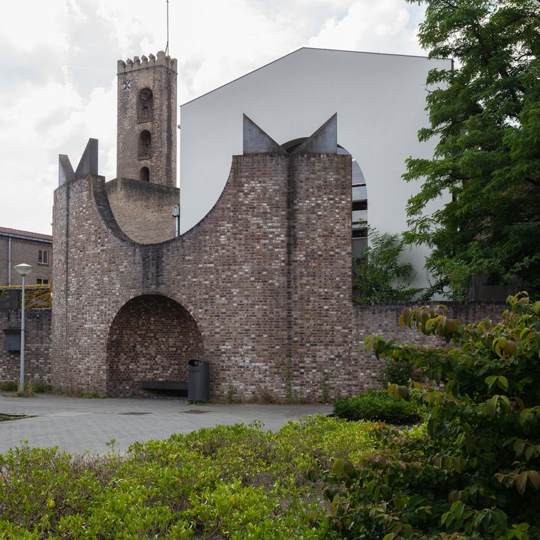 In de zigzaggende Stadsmuur West komen alle stijlen samen