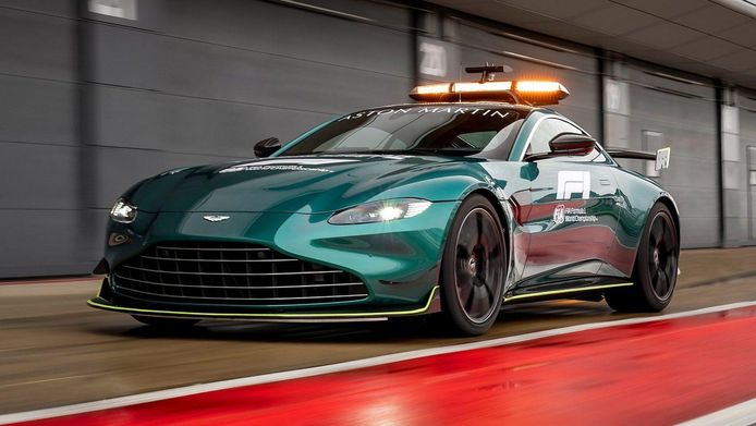 Aston Martin-safety car.