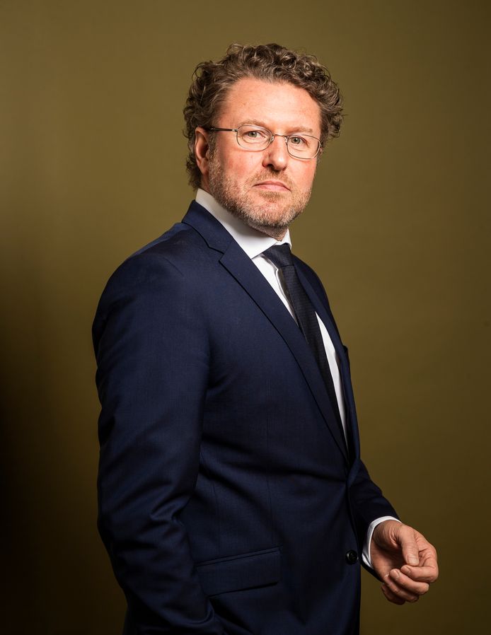 Bas Jacobs is een Nederlandse econoom. Hij is als hoogleraar verbonden aan de Erasmus Universiteit.