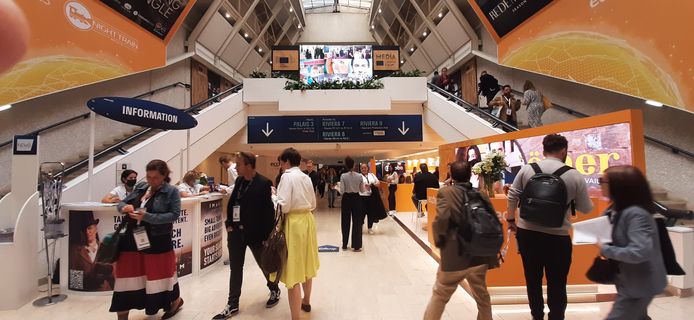 Een kijkje achter de schermen van MIPCOM, de tv-beurs in Cannes