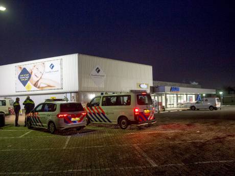 Gewapende overval op Aldi in Roosendaal, daders op de vlucht
