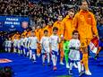 De Oranje-spelers betreden het veld in Frankrijk.