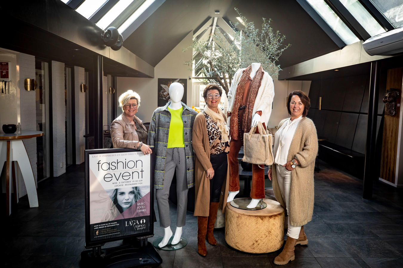 Judith oude Griep, Monique Lesscher en Sabine Meijerink (vlnr) kijken uit naar hun fashion-event.