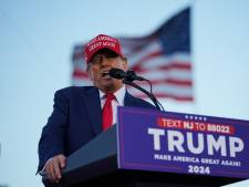“Le serpent” : Trump ressort une chanson anti-migrants en meeting