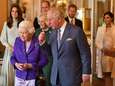 Harry en Meghan lovend voor Queen, maar vernietigend voor ‘The Firm’: wie trekt er aan de touwtjes in Buckingham Palace? 