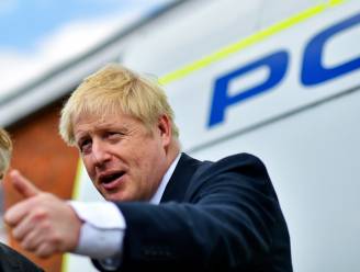 Britse premier Boris Johnson wil 20.000 extra politieagenten aanwerven
