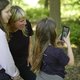 Kunstenaar Olafur Eliasson lanceert Earth Speakr-app: ‘Ik geef kinderen een megafoon’