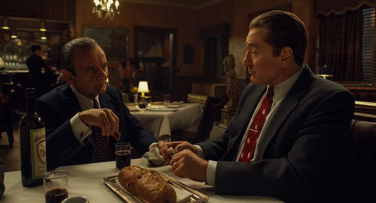 Joe Pesci en Robert De Niro in The Irishman. Beeld 