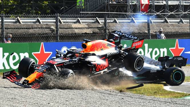 Damon Hill over strijd Verstappen vs Hamilton: ‘Bepaal vooraf straf bij mogelijke botsing in slotrace’