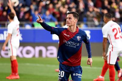 Sevilla verliest in blessuretijd bij hekkensluiter