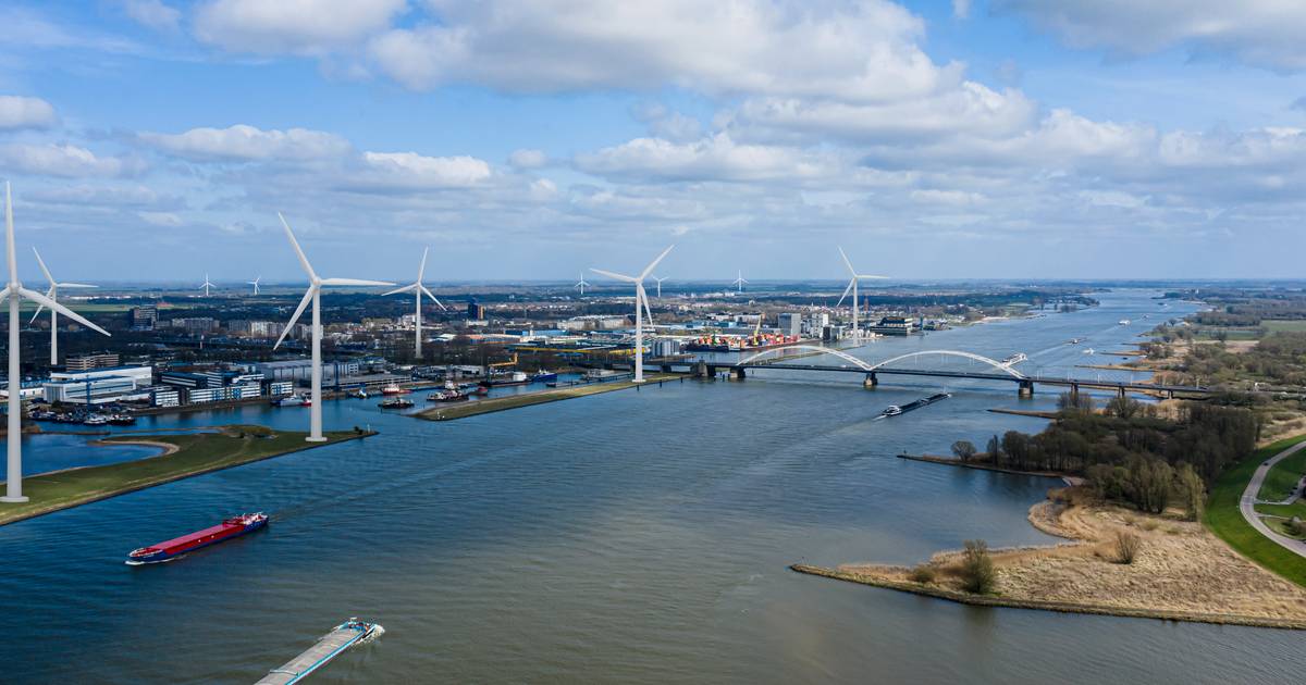 Altena steunt verzet tegen windmolenplan overbuurman Gorinchem | Waalwijk, Heusden e.o. | bd.nl - BD