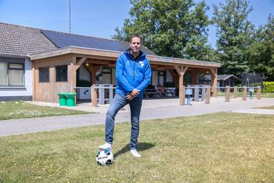 Arjan Koopmans (45) terug op het ‘ouwelullenbankje’ in de kleedkamer: ‘Als ik inval, ben ik nog steeds de spits’