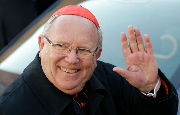 Deze kardinaal Jean-Pierre Ricard maakte bekend dat hij 35 jaar geleden een meisje van 14 jaar heeft misbruikt.