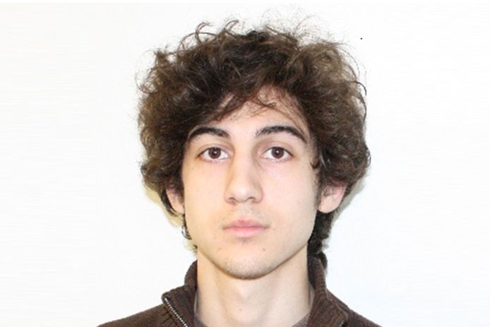 Aanslagpleger Dzhokhar Tsarnaev op een politiebeeld.