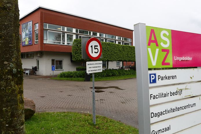 De locatie Lingebolder in Leerdam waar in 2021 misstanden waren. Zorgorganisatie ASVZ heeft nieuw beleid opgesteld, zodat dit niet meer voor kan komen. Dinsdag diende een rechtszaak tegen drie ASVZ-medewerkers.