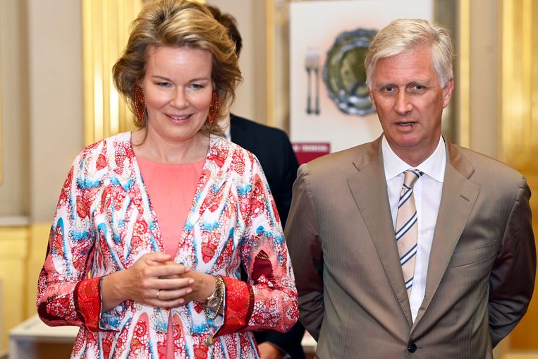 Koningin Mathilde en koning Filip in het paleis in Brussel. Beeld Photo News