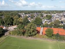 Tennisclub uit Goor ziet af van ‘onverantwoorde’ padelbanen, nu ook ‘angst’ voor overlast in Vriezenveen