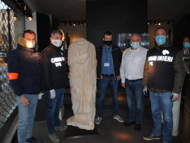 Belgische autoriteiten overhandigen gestolen onthoofd Romeins beeld terug aan Italianen