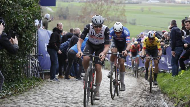 LIVE wielrennen | Van der Poel, Van Aert en Pogacar strijden om eindzege E3 Classic