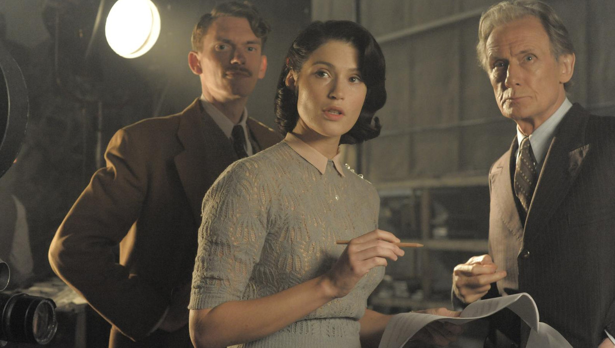 Gemma Arterton en Bill Nighy Beeld  