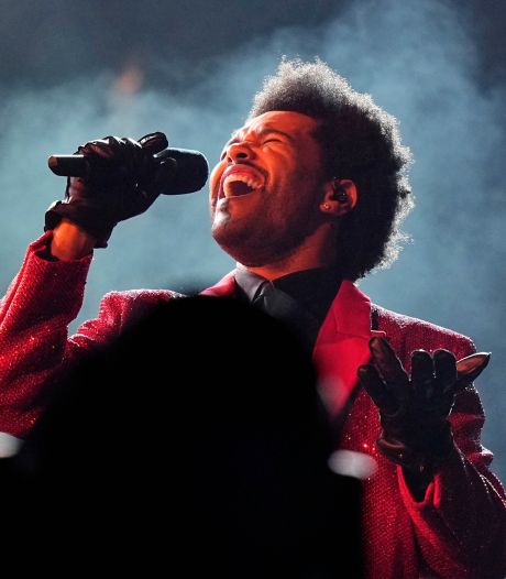Jennie Lena In De War Om Voorzitterschap Songfestival Show Tubantia Nl